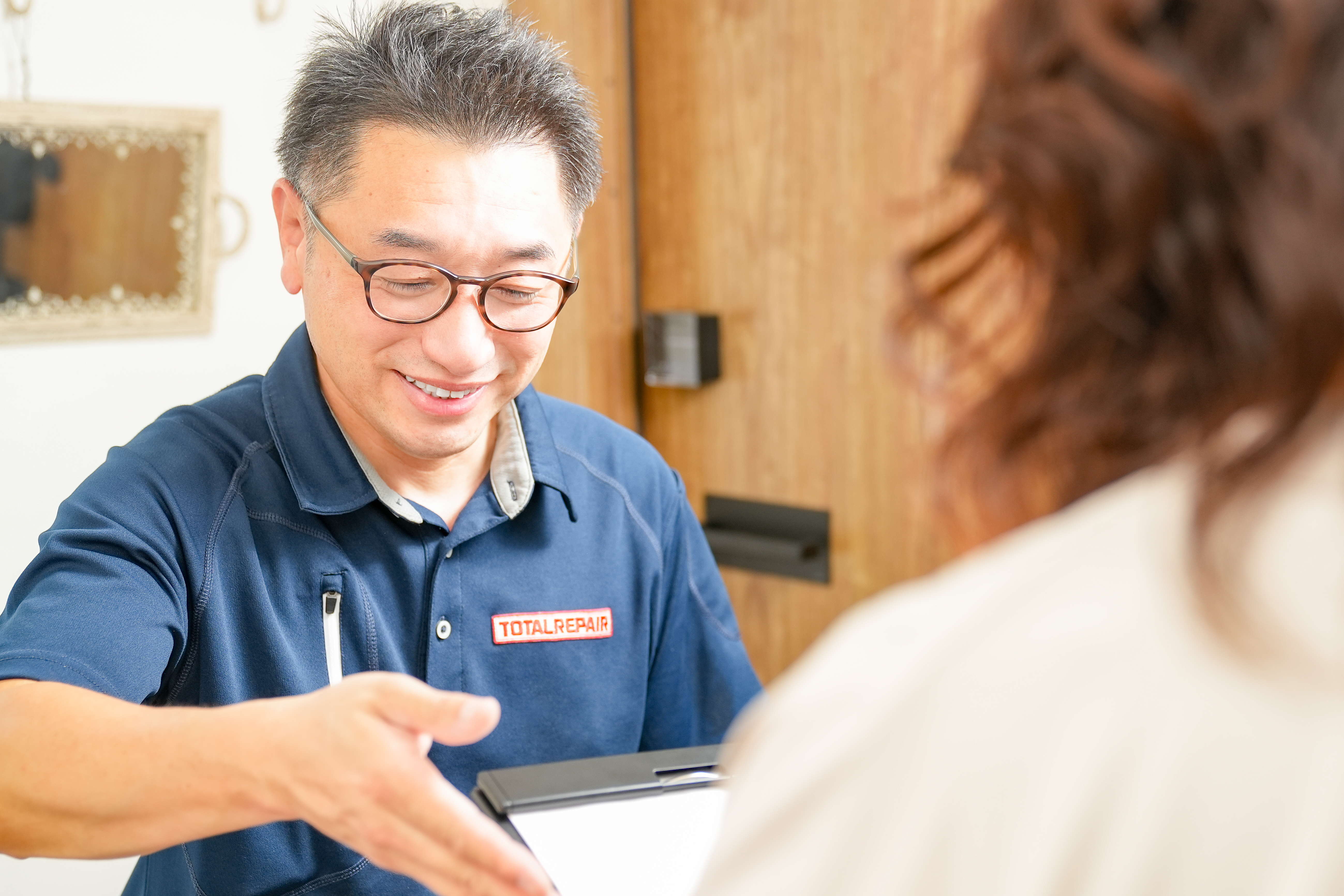 リペア技術がもたらす費用面や仕上がりのメリットについて詳しくご説明